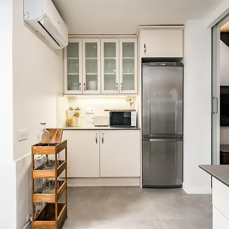 Charming With Terrace In Sants * Barcellona