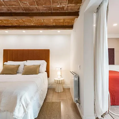 Charming With Terrace In Sants Barcellona