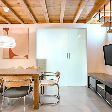 Charming With Terrace In Sants Barcellona